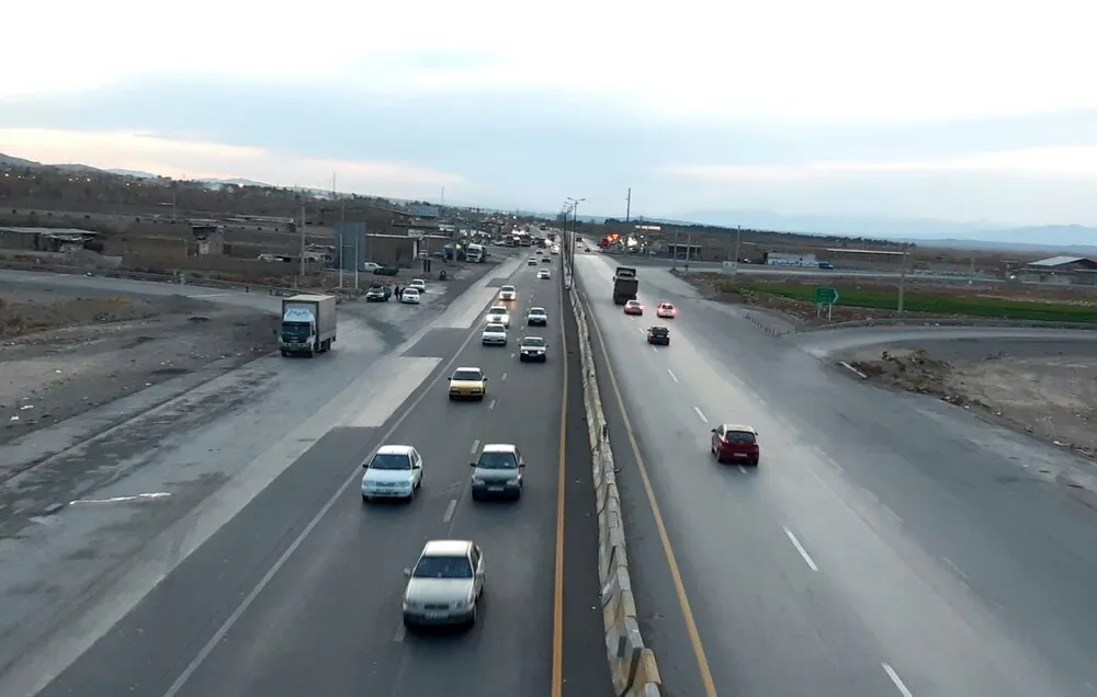 افزایش تردد در جاده‌های استان بوشهر/ رانندگان مراقب باشند